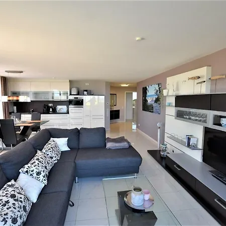 Captain-s-corner-h *